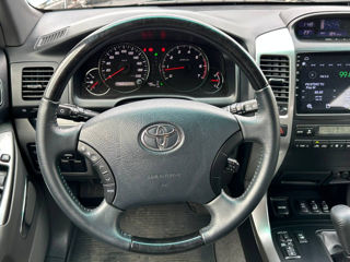 Toyota Land Cruiser foto 9