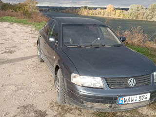 Volkswagen Passat foto 3