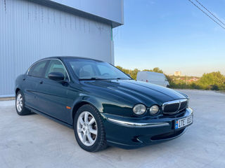 Jaguar X-Type