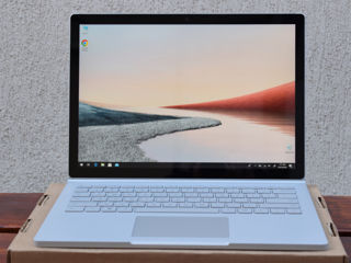 Microsoft Surface Book 2/ Core I5 8350U/ 8Gb Ram/ 256Gb SSD/ 13.5" 3K IPS Touch!!