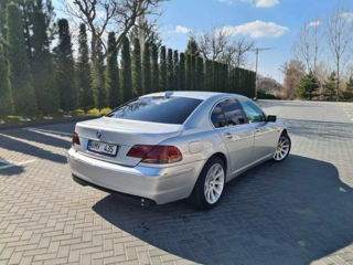 BMW 7 Series foto 2