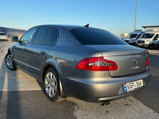 Skoda Superb foto 3