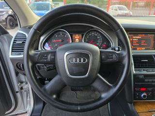 Audi Q7 foto 8