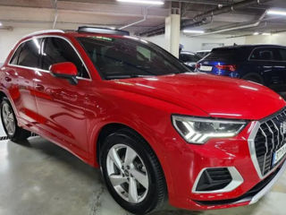 Audi Q3 foto 1