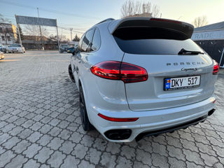 Porsche Cayenne foto 2