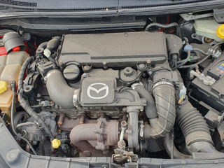 Mazda 2 фото 6