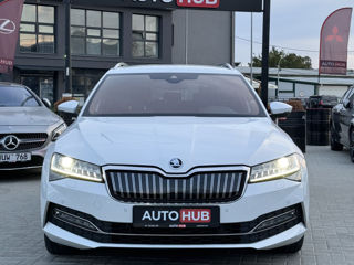 Skoda Superb foto 2