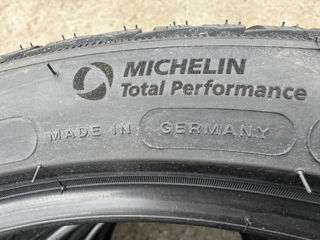 235/40 R19 Michelin Iarnă Noi 2024 foto 7