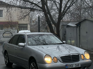 Mercedes E-Class foto 3