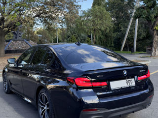 BMW 5 Series foto 4