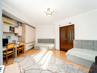 Apartament cu 2 camere, 85 m², Centru, Chișinău foto 5
