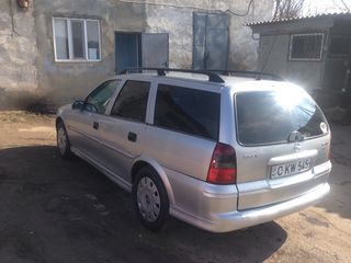 Opel Vectra foto 2