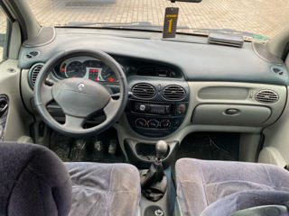 Renault Scenic foto 8