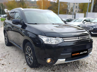 Mitsubishi Outlander foto 2