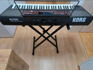 Korg Pa700 cu stativ foto 4