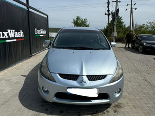 Mitsubishi Grandis foto 4