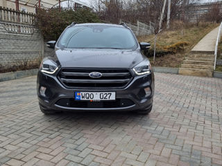 Ford Kuga foto 2