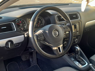 Volkswagen Jetta foto 5