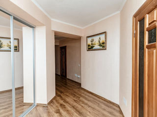 Apartament cu 2 camere, 85 m², Botanica, Chișinău foto 3