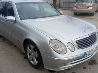 Mercedes E-Class foto 3