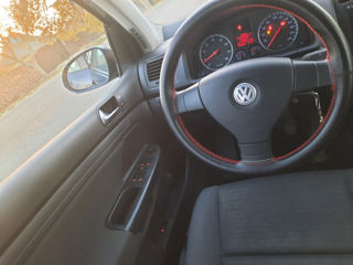 Volkswagen Golf foto 1