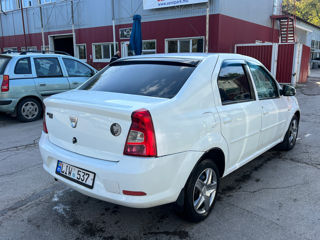 Dacia Logan foto 3