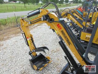 Excavator AGT H13R, putere 13.5 CP (1 tona ) cu joystick si cabina inchisa foto 7