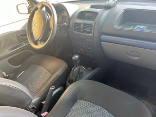 Renault Clio foto 5