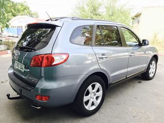 Hyundai Santa FE foto 1