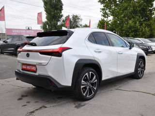 Lexus UX foto 7