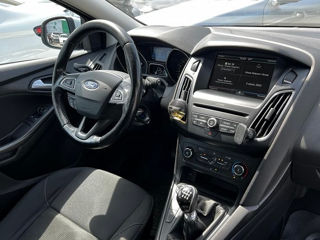 Ford Focus foto 8