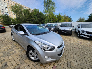 Hyundai Elantra foto 12