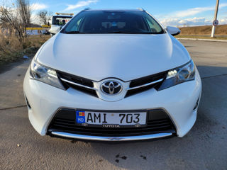 Toyota Auris foto 2