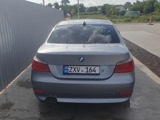 BMW 5 Series foto 3