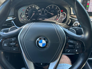 BMW 5 Series foto 10