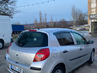 Renault Clio foto 5