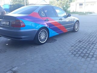 BMW 3 Series foto 5