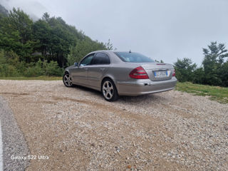 Mercedes E-Class foto 2