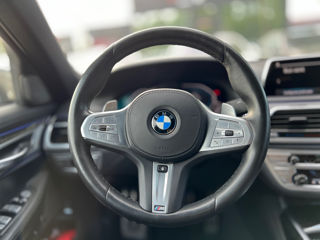 BMW 7 Series foto 8