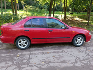 Nissan Almera foto 3