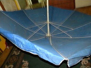Зонтик торговый   120 лей foto 1