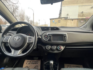 Toyota Yaris foto 6