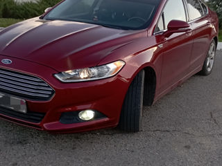 Ford Fusion foto 6