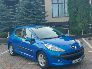 Peugeot 207 foto 9