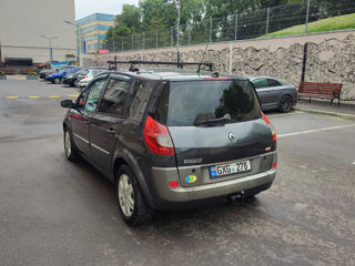 Renault Scenic foto 9