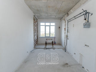 Apartament cu 2 camere, 75 m², Botanica, Chișinău foto 11