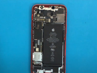 Apple iPhone 12 Mini Smartphone-ul nu se încărca? Vino să înlocuiești conectorul! foto 1