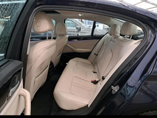 BMW 5 Series foto 7