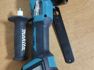 Makita DGA 511 foto 2