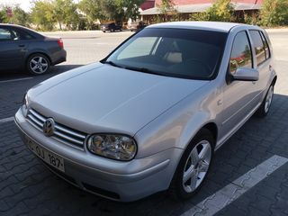 Volkswagen Golf foto 1